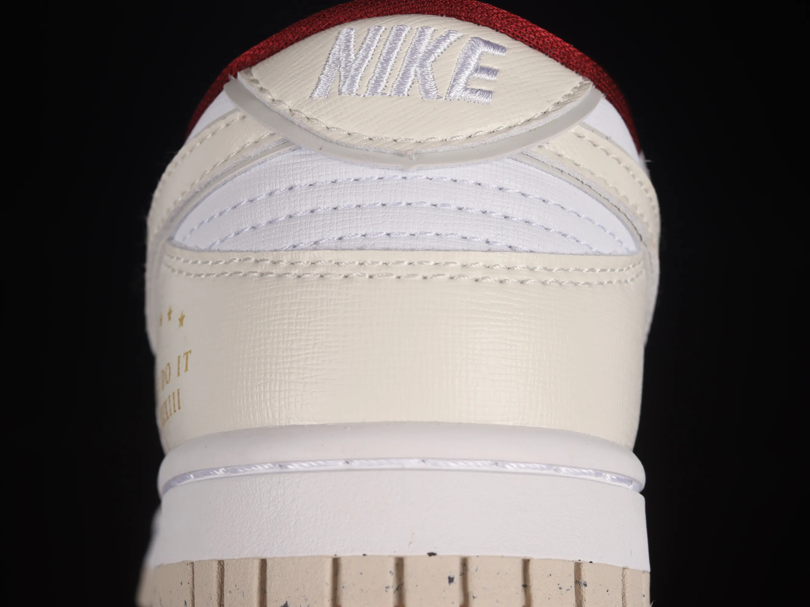 All Categories Nk SB Dunk Series Nk SB Dunk Low Low-top sneakers Cost-effective version Nk Dunk Low "Team Red" Metal buckle off-white SB low-top sports and leisure sneakers DV1160-100